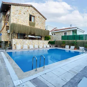 Stone House Butik Hotel